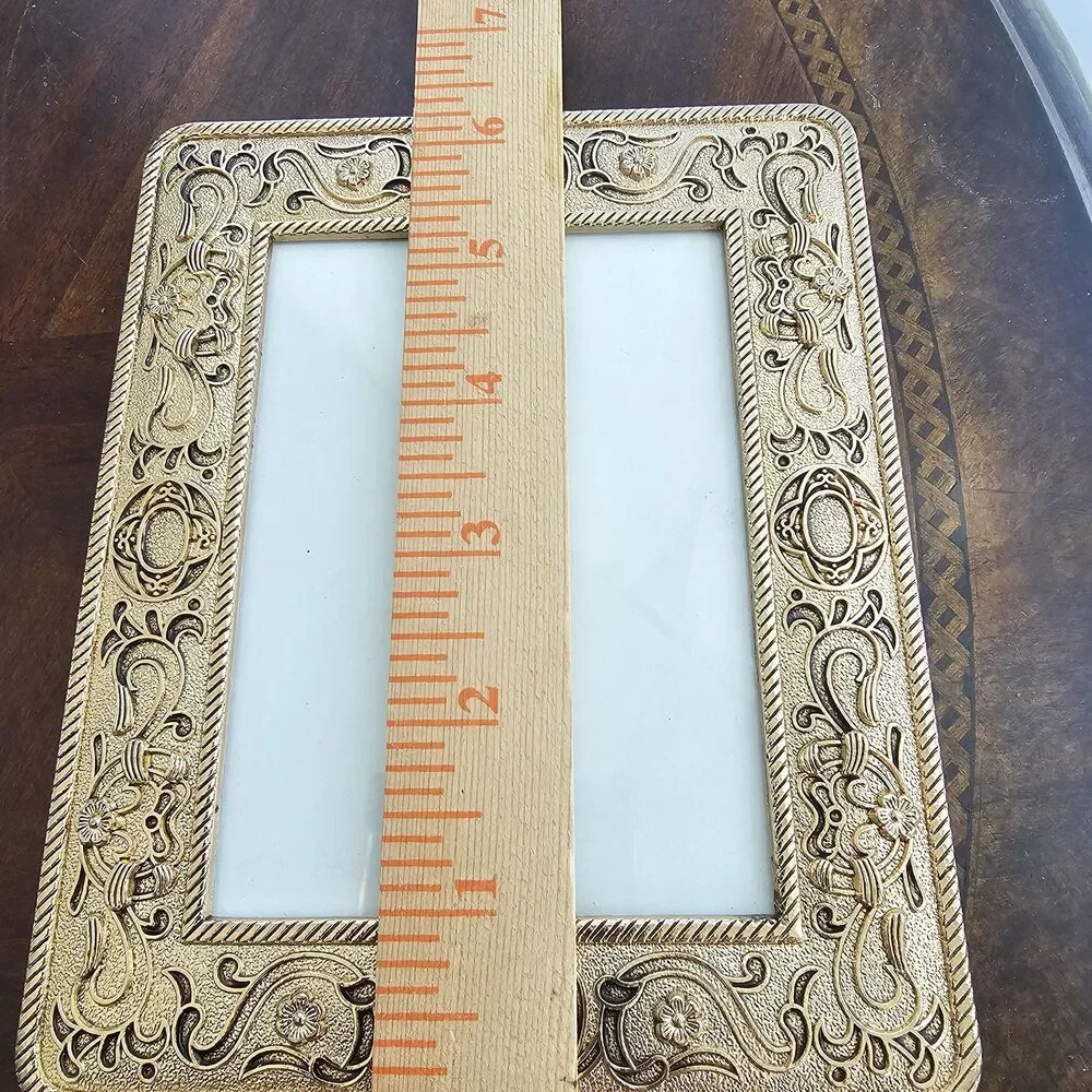 Frame | Baroque Style Tabletop Photo Frame | Gift-Ready Decor